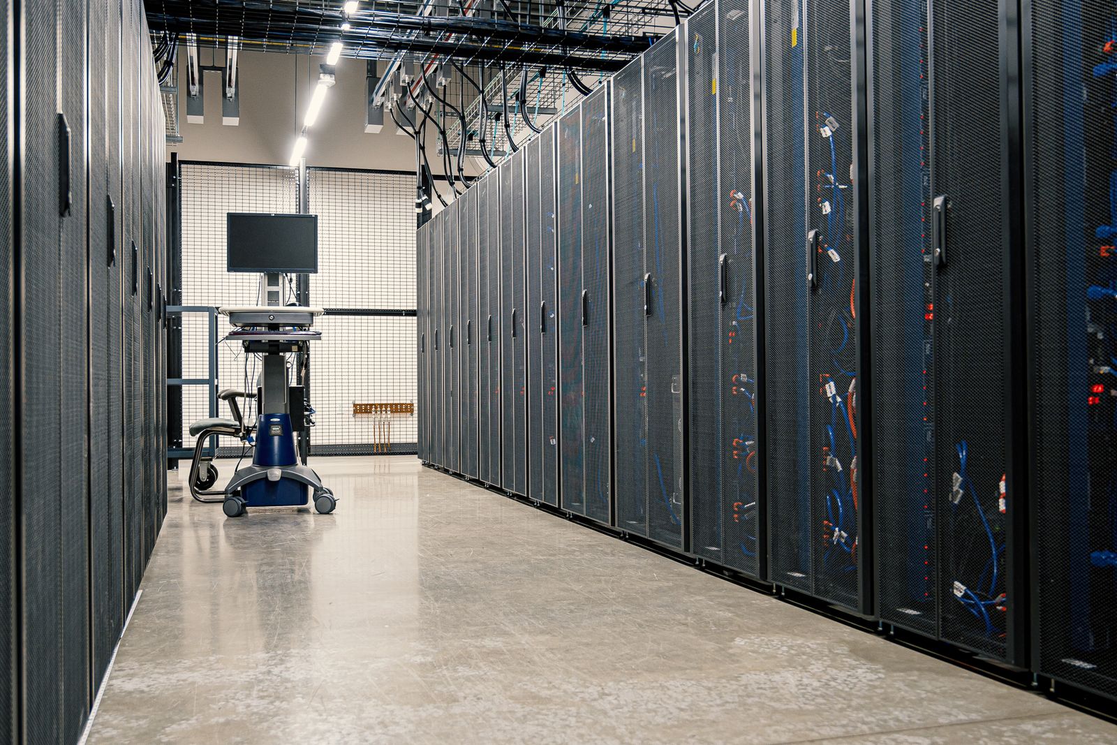 Serveurs dans un data center : la base de votre propre VPN avec Amnezia